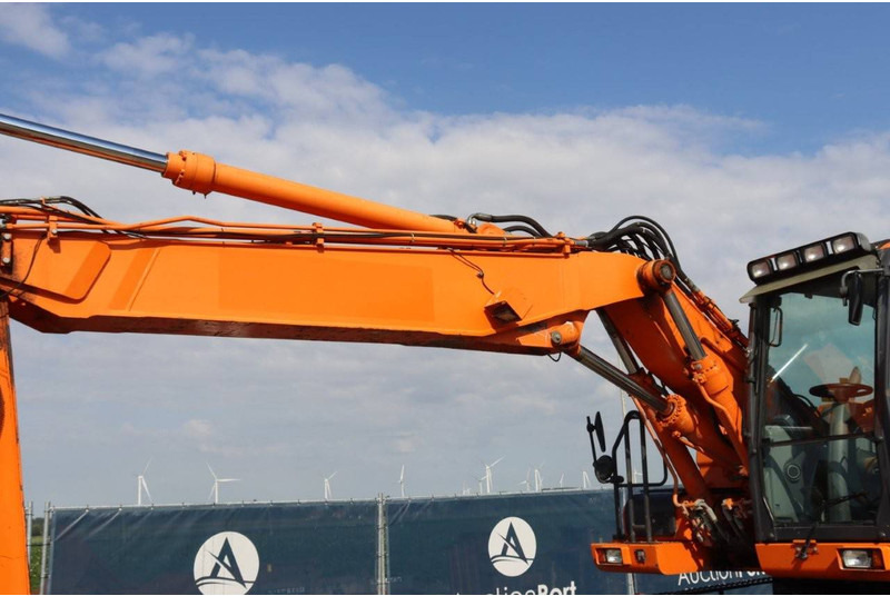 Escavadeira de rodas Doosan DX190W-3: foto 12