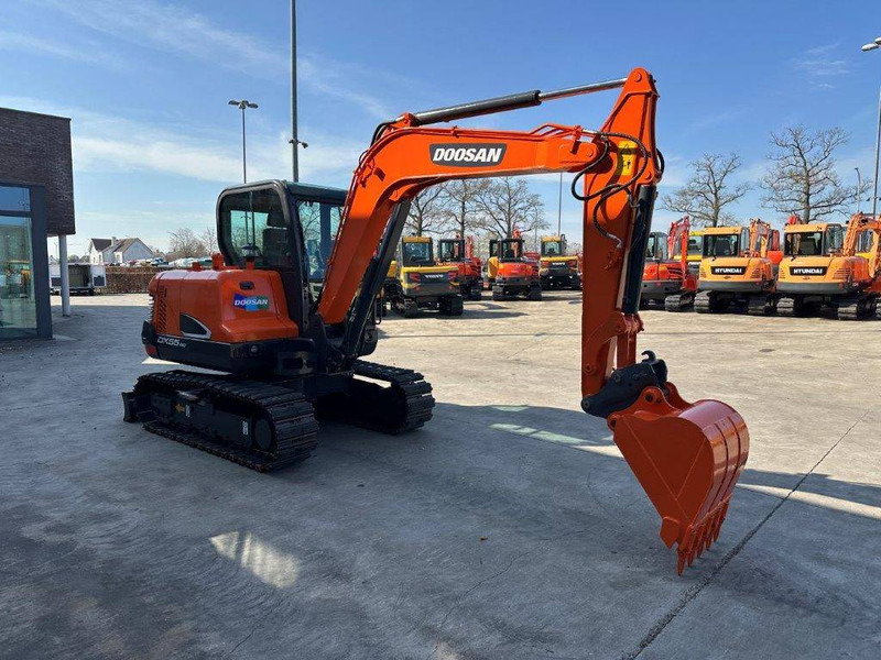 Doosan DX55-9C - Escavadora de rastos: foto 3 Doosan DX55-9C - Escavadora de rastos: foto 3