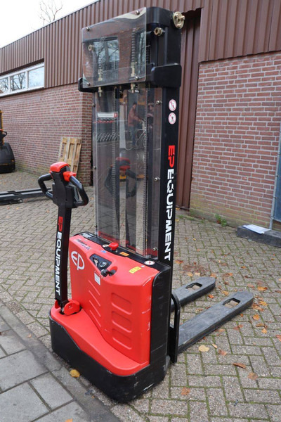 EP Equipment ES12-12ES - Stacker: foto 5 EP Equipment ES12-12ES - Stacker: foto 5