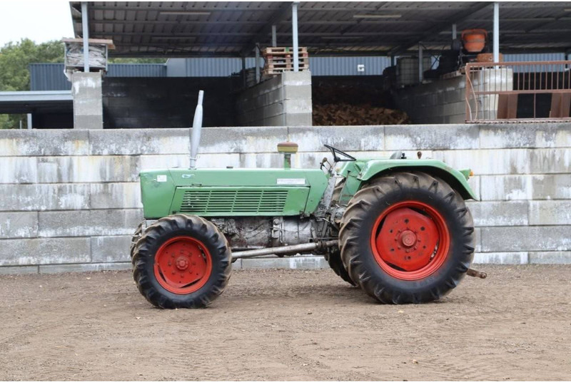 Fendt Favorit 610 S Turbomatik - Trator: foto 1 Fendt Favorit 610 S Turbomatik - Trator: foto 1