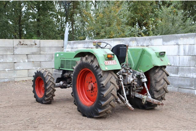 Fendt Favorit 610 S Turbomatik - Trator: foto 4 Fendt Favorit 610 S Turbomatik - Trator: foto 4