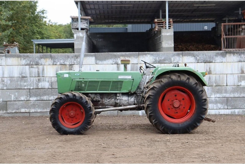 Fendt Favorit 610 S Turbomatik - Trator: foto 2 Fendt Favorit 610 S Turbomatik - Trator: foto 2