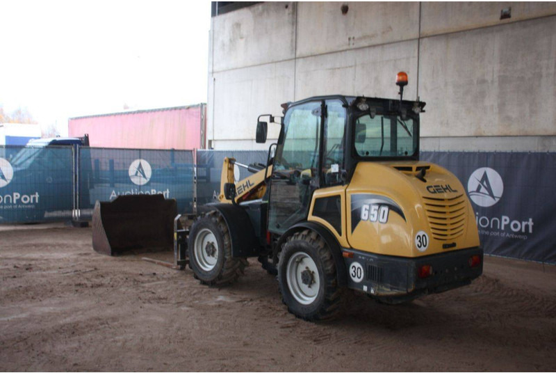 Gehl 650 - Pá carregadora de rodas: foto 3 Gehl 650 - Pá carregadora de rodas: foto 3