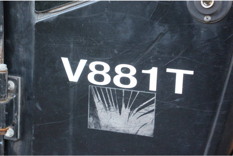 Pá carregadora de rodas Giant V881T: foto 19