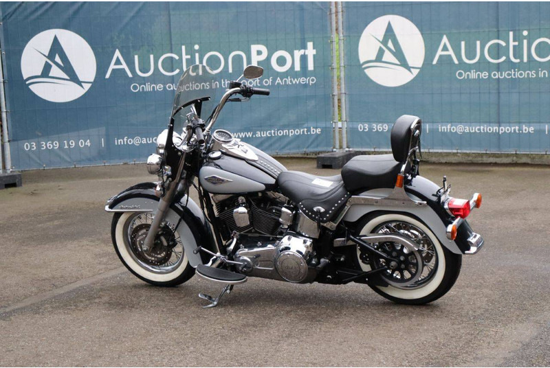 Harley-Davidson Heritage Softail Classic - Motocicleta: foto 3 Harley-Davidson Heritage Softail Classic - Motocicleta: foto 3