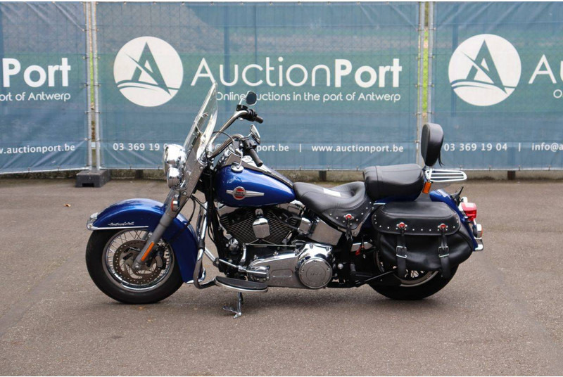 Harley-Davidson Heritage Softail Classic - Motocicleta: foto 2 Harley-Davidson Heritage Softail Classic - Motocicleta: foto 2