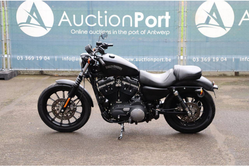 Harley-Davidson Sporster XL 883 Iron - Motocicleta: foto 2 Harley-Davidson Sporster XL 883 Iron - Motocicleta: foto 2