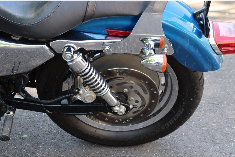 Motocicleta Harley-Davidson Sporster XL1200 Custom: foto 20 Motocicleta Harley-Davidson Sporster XL1200 Custom: foto 20