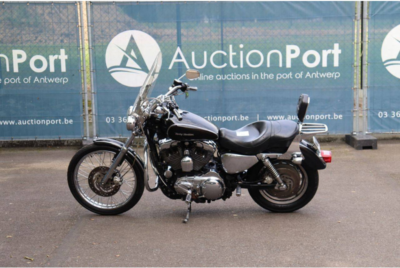 Harley-Davidson Sportster XL1200 Custom - Motocicleta: foto 2 Harley-Davidson Sportster XL1200 Custom - Motocicleta: foto 2