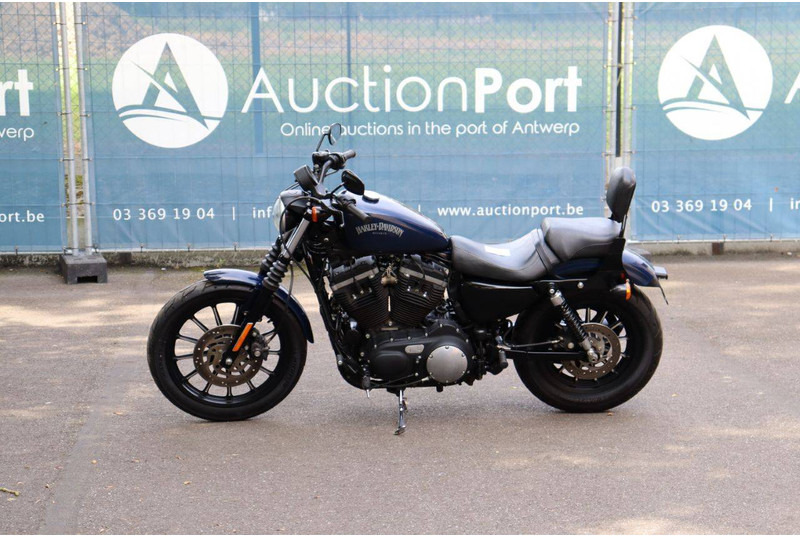 Harley-Davidson Sportster XL883 Iron - Motocicleta: foto 1 Harley-Davidson Sportster XL883 Iron - Motocicleta: foto 1