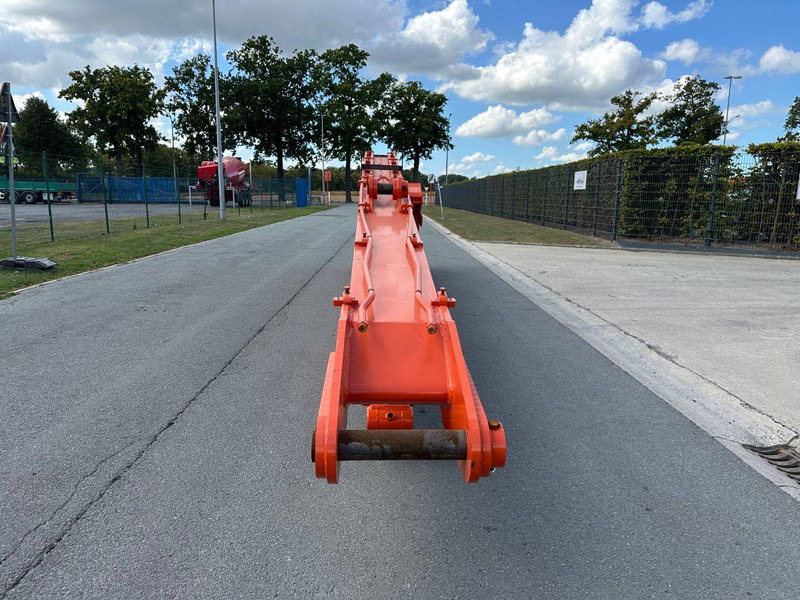 Hitachi ZX200 - Lança: foto 2 Hitachi ZX200 - Lança: foto 2