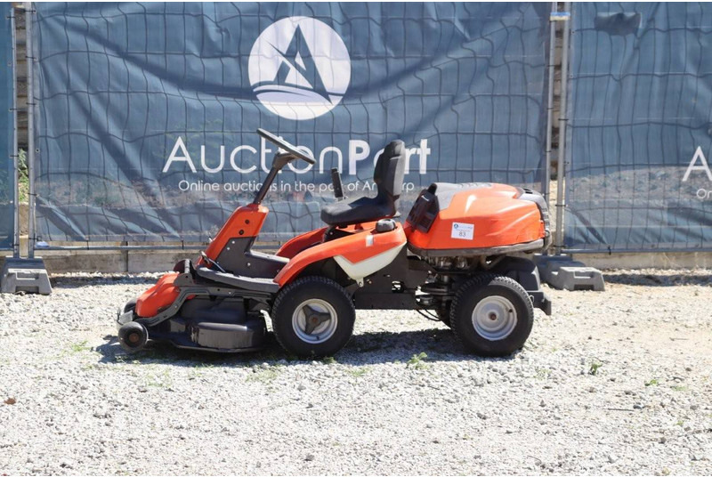 Husqvarna R214TC - Cortador de grama: foto 1 Husqvarna R214TC - Cortador de grama: foto 1