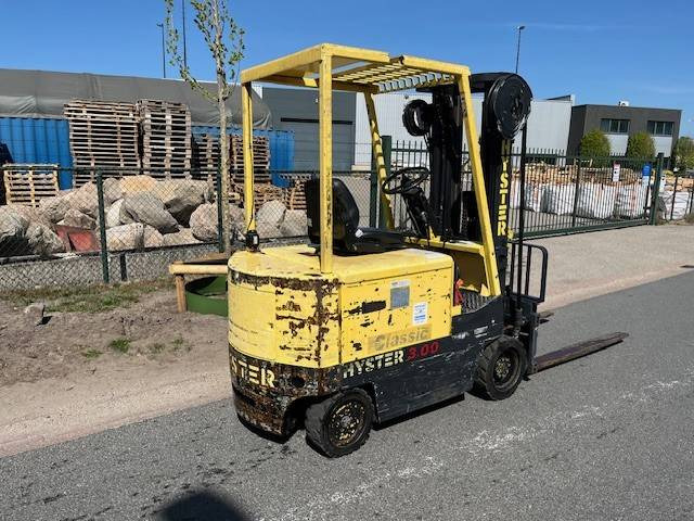 Hyster E3.00EXL - Empilhadeira elétrica: foto 3 Hyster E3.00EXL - Empilhadeira elétrica: foto 3