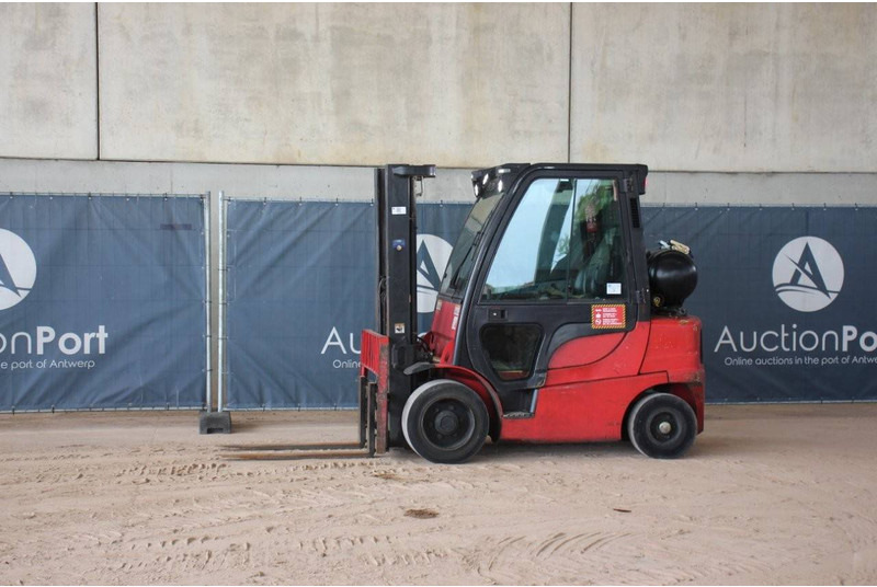 Hyster H2.5FT - Empilhadeira a gás: foto 1 Hyster H2.5FT - Empilhadeira a gás: foto 1