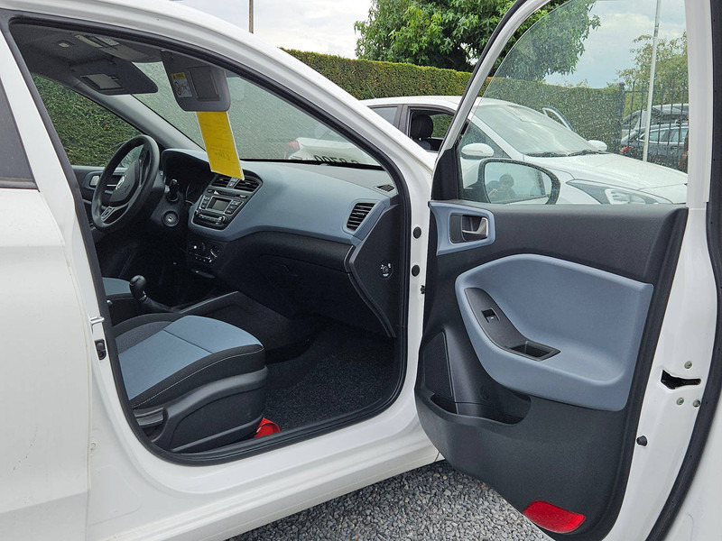 Hyundai i20 1.2 - Sedan: foto 3 Hyundai i20 1.2 - Sedan: foto 3