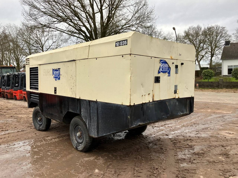 Ingersoll Rand 12/235 - Compressor de ar: foto 3 Ingersoll Rand 12/235 - Compressor de ar: foto 3