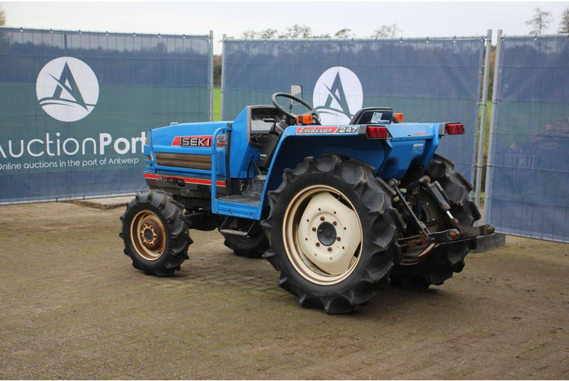 Iseki Landleader 247 - Trator: foto 3 Iseki Landleader 247 - Trator: foto 3