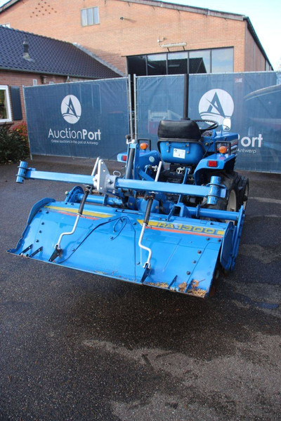 Iseki TU1600 - Trator: foto 5 Iseki TU1600 - Trator: foto 5