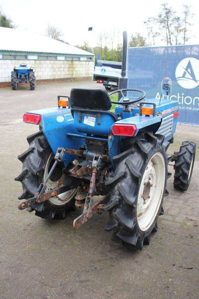 Iseki TU1900F - Trator: foto 5 Iseki TU1900F - Trator: foto 5