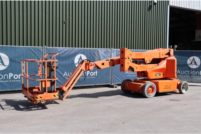 Plataforma articulada JLG E400AJPN: foto 8