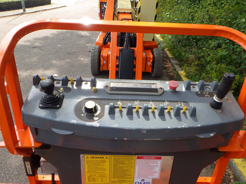 JLG E400AJPN - Plataforma telescópica: foto 4 JLG E400AJPN - Plataforma telescópica: foto 4