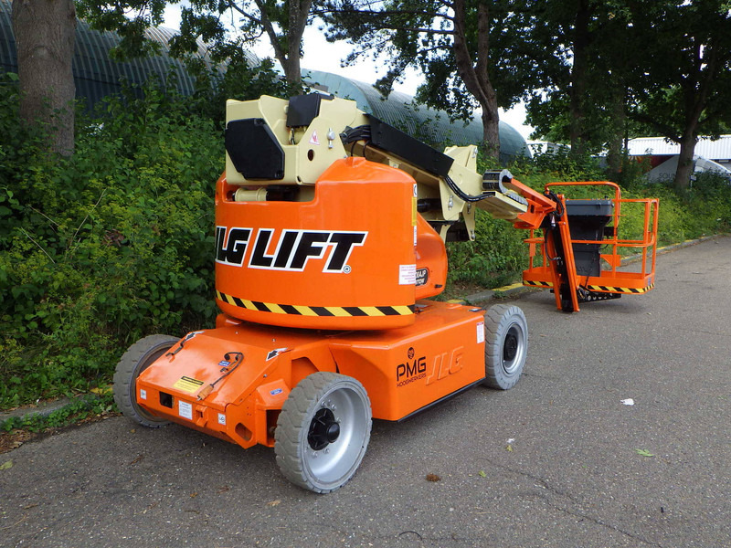 JLG E400AJPN - Plataforma telescópica: foto 3 JLG E400AJPN - Plataforma telescópica: foto 3