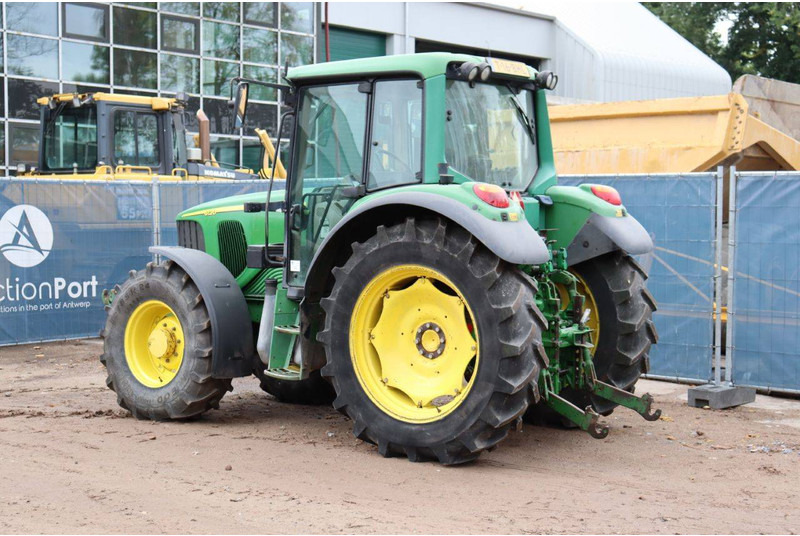 John Deere 6120 - Trator: foto 3 John Deere 6120 - Trator: foto 3
