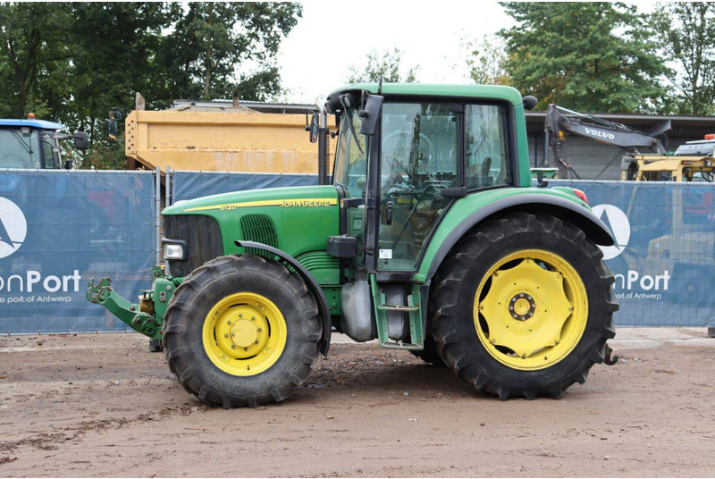 John Deere 6120 - Trator: foto 1 John Deere 6120 - Trator: foto 1