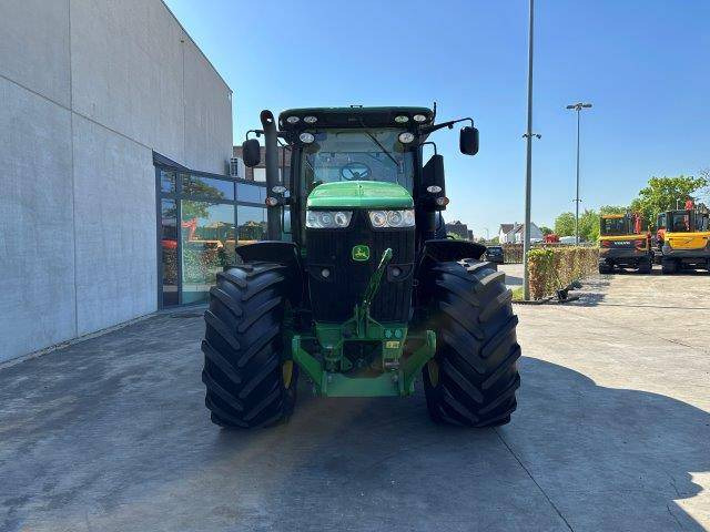 John Deere 7230R - Trator: foto 2 John Deere 7230R - Trator: foto 2