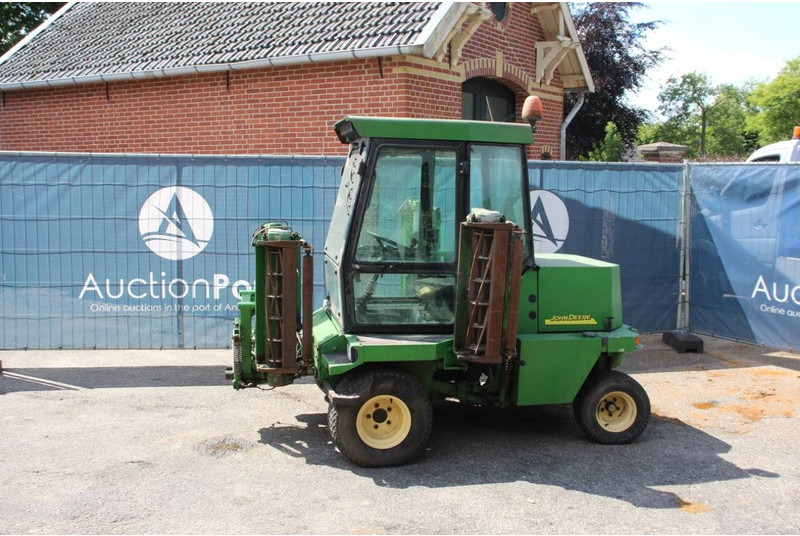 John Deere  - Cortador de grama: foto 1 John Deere  - Cortador de grama: foto 1