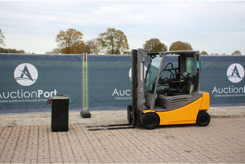 Jungheinrich EFG 316 - Empilhadeira elétrica: foto 1 Jungheinrich EFG 316 - Empilhadeira elétrica: foto 1