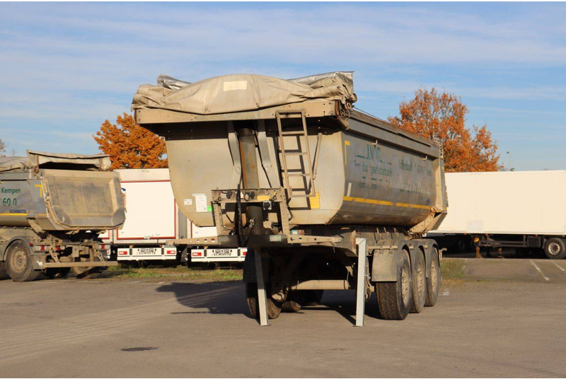 Knott GmbH - Semi-reboque basculante: foto 1 Knott GmbH - Semi-reboque basculante: foto 1