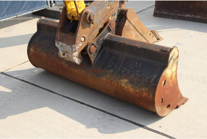 Escavadora de rastos Komatsu PC 80MR: foto 16