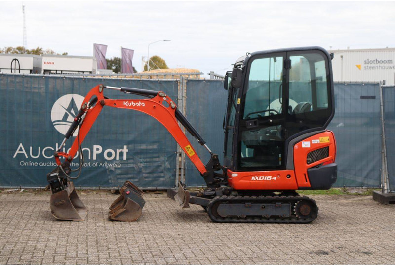 Kubota KX016-4 - Mini escavadeira: foto 1 Kubota KX016-4 - Mini escavadeira: foto 1
