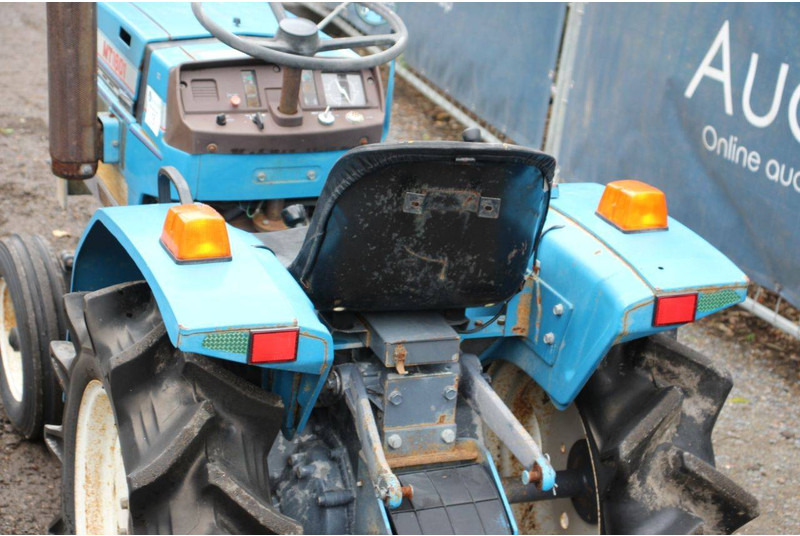 Trator Kumiai MT1601: foto 17