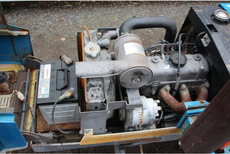 Trator Kumiai MT1601: foto 13