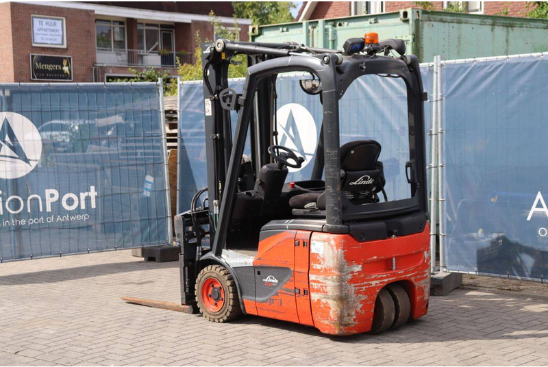 Linde E12-02 - Empilhadeira elétrica: foto 4 Linde E12-02 - Empilhadeira elétrica: foto 4