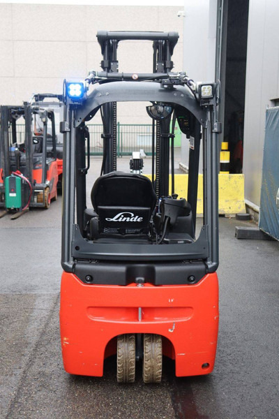 Linde E15-02 - Empilhadeira elétrica: foto 5 Linde E15-02 - Empilhadeira elétrica: foto 5