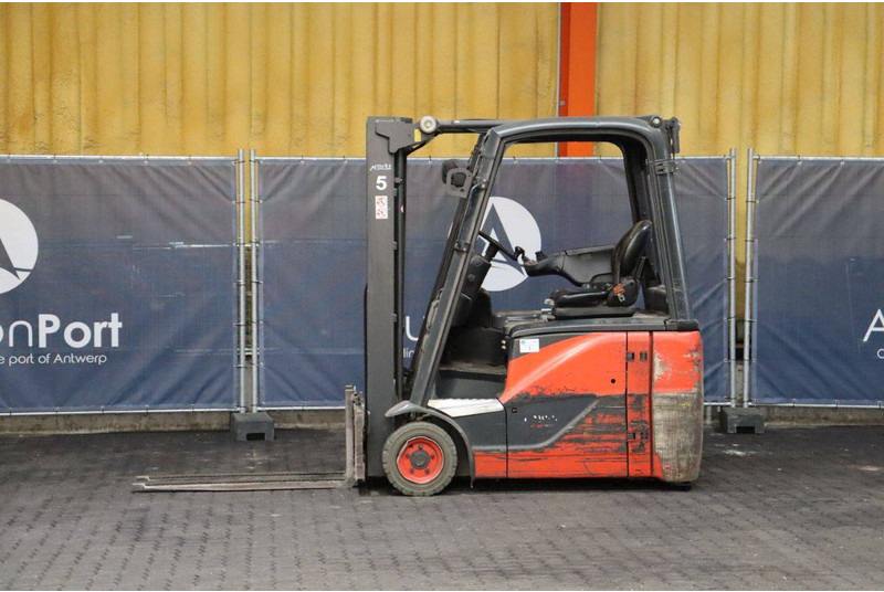 Linde E16H-02 - Empilhadeira elétrica: foto 1 Linde E16H-02 - Empilhadeira elétrica: foto 1