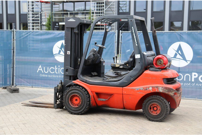 Linde H30T-03 - Empilhadeira a gás: foto 3 Linde H30T-03 - Empilhadeira a gás: foto 3