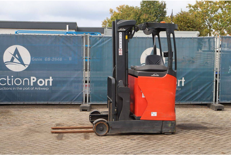 Linde R10B - Empilhador retráctil: foto 1 Linde R10B - Empilhador retráctil: foto 1