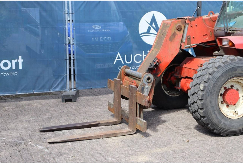 Empilhador telescópico Manitou MLT 524: foto 10