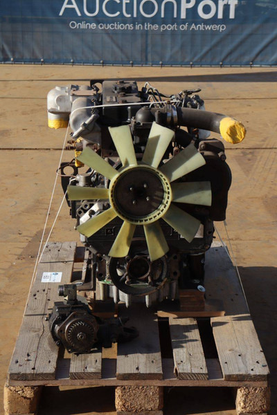 Perkins 1104D A4.2 - Máquina de construção: foto 3 Perkins 1104D A4.2 - Máquina de construção: foto 3