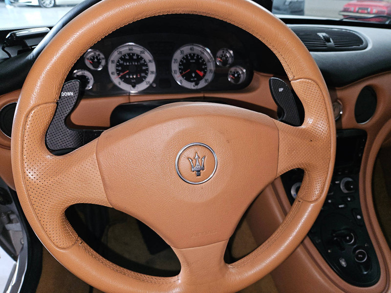 Automóvel Maserati Spyder Cambiocorsa: foto 16