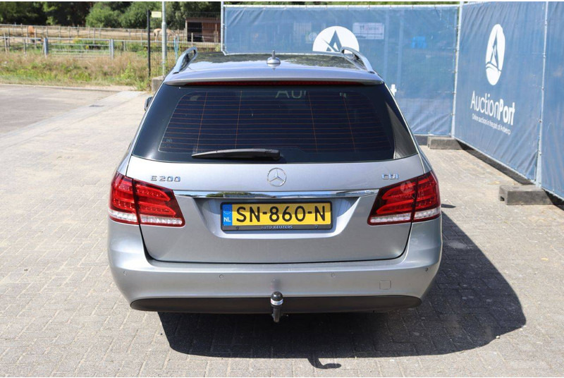 Mercedes-Benz E-Klasse 200 CDI - Automóvel: foto 5 Mercedes-Benz E-Klasse 200 CDI - Automóvel: foto 5