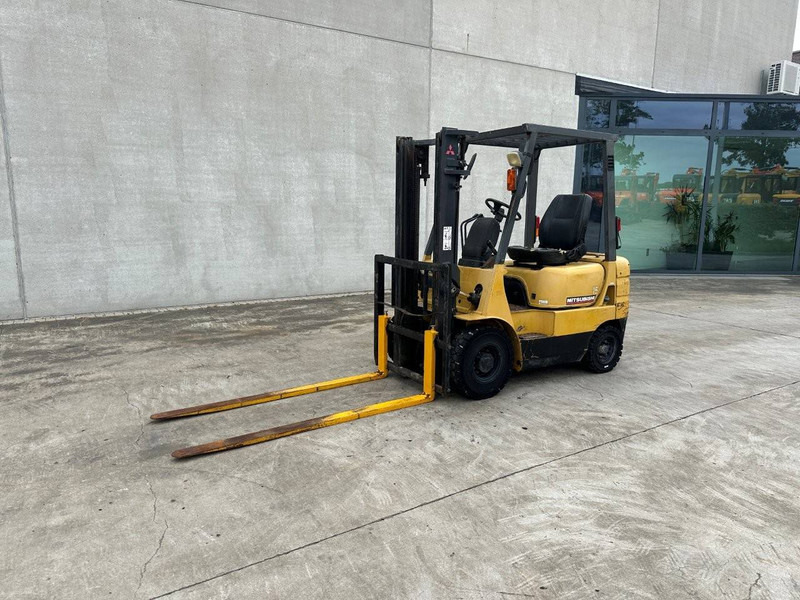 Mitsubishi FG15 - Empilhadeira: foto 1 Mitsubishi FG15 - Empilhadeira: foto 1