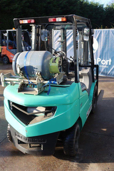 Mitsubishi FGE25T - Empilhadeira a gás: foto 5 Mitsubishi FGE25T - Empilhadeira a gás: foto 5