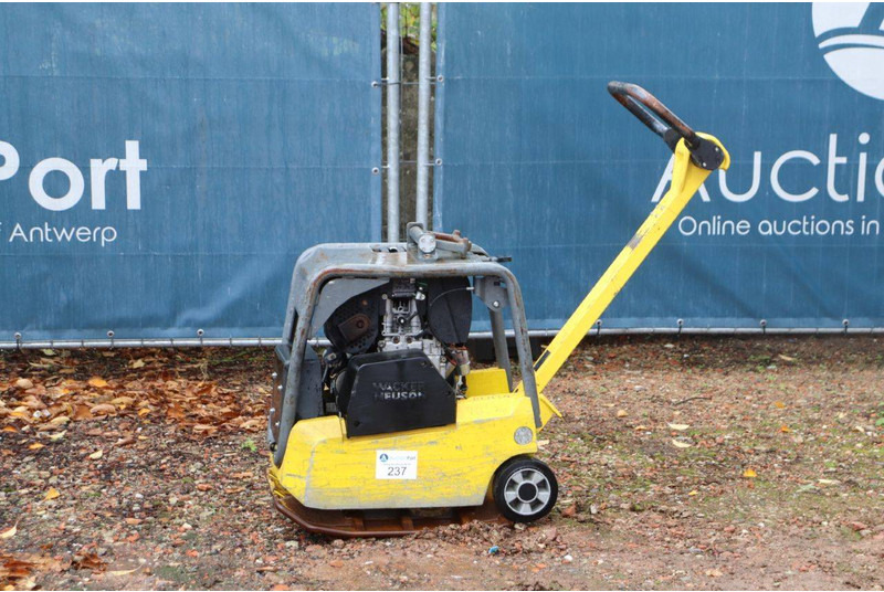 Neuson DPU3050 - Placas vibratórias: foto 1 Neuson DPU3050 - Placas vibratórias: foto 1