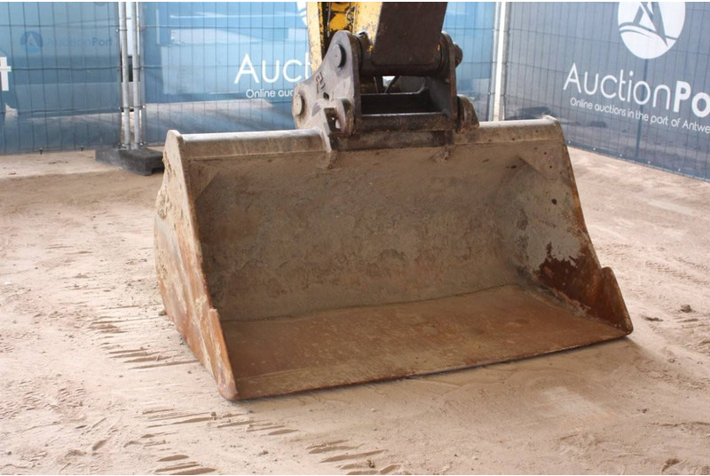 Escavadora de rastos New Holland E265: foto 15