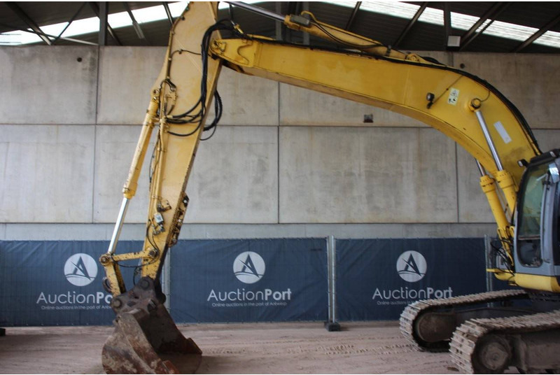 Escavadora de rastos New Holland E265: foto 9